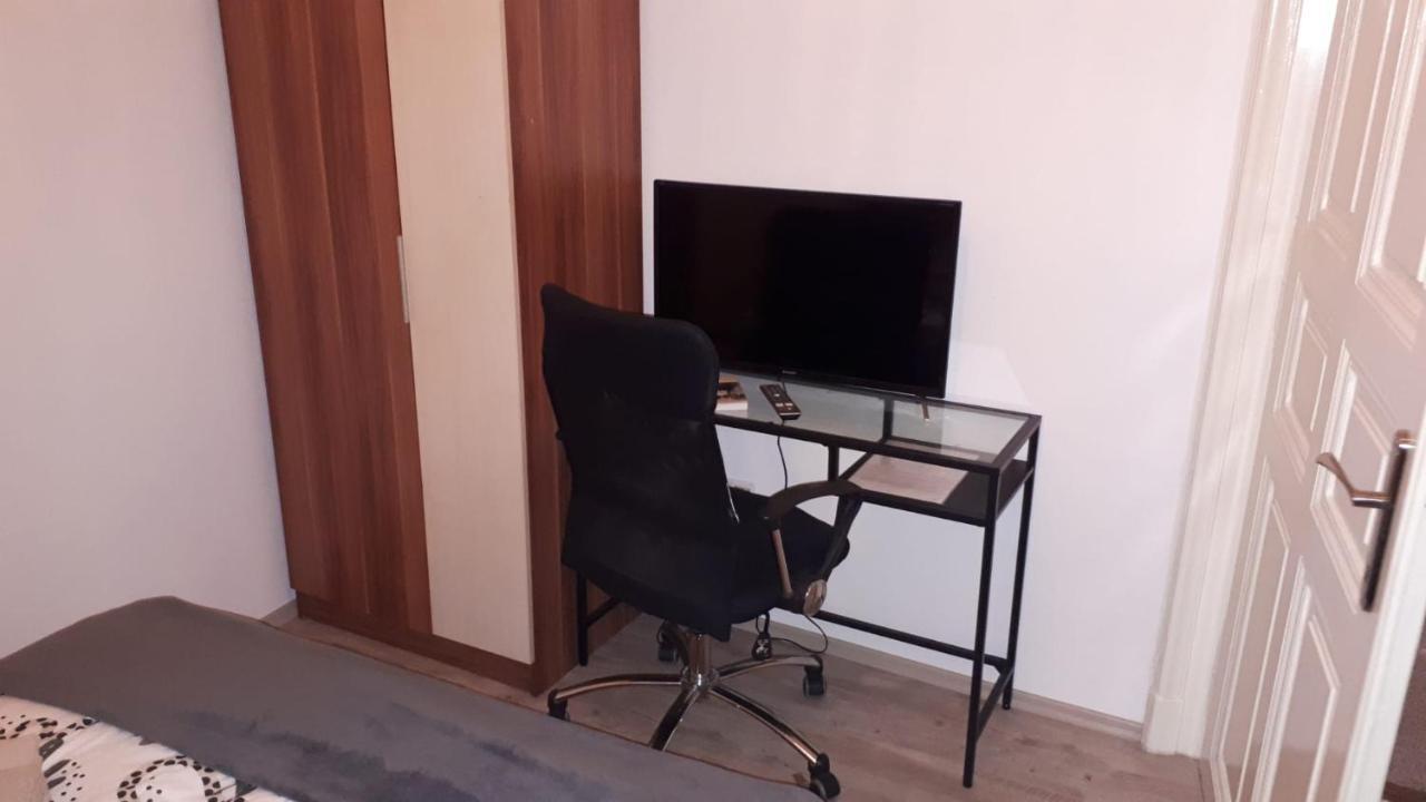 Ferienwohnung Garibaldik Apartman Budapest Exterior foto
